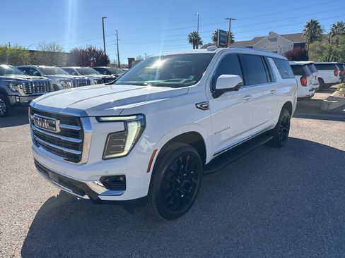 New 2026 GMC Yukon XL Elevation image 1