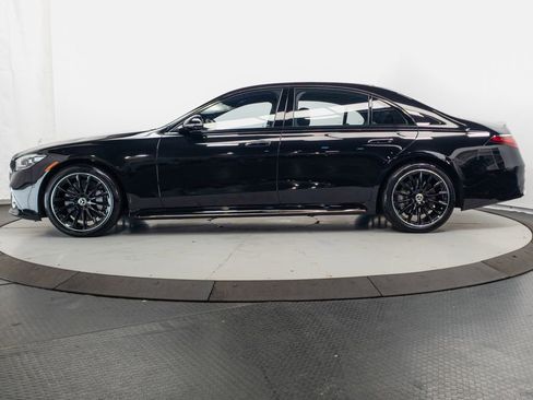 Used 2023 Mercedes-Benz S 580 4MATIC Sedan w/ AMG Line image 4