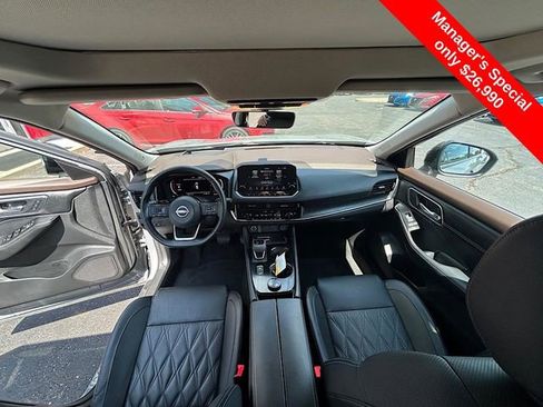 Certified 2023 Nissan Rogue Platinum w/ Platinum Premium Package image 22