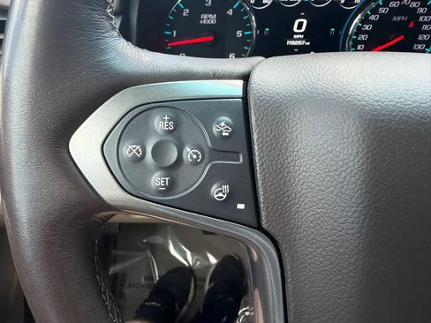 Used 2020 Chevrolet Suburban Premier AWD/4WD image 20