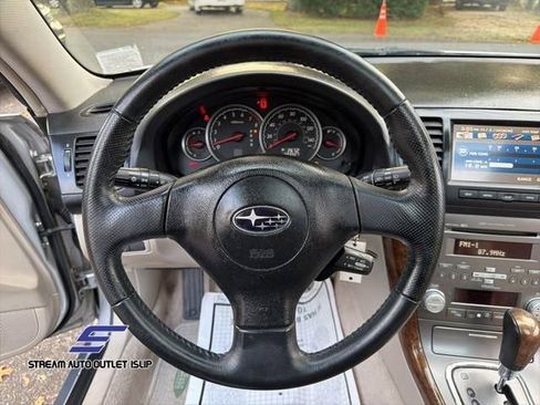 Used 2007 Subaru Outback 2.5i Limited AWD/4WD image 32