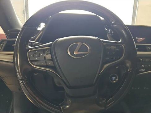 Used 2019 Lexus ES 300h w/ Premium Package FWD image 6