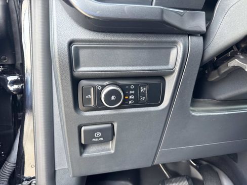 Used 2024 Ford F150 STX image 20