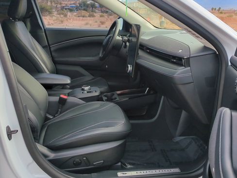 Used 2023 Ford Mustang Mach-E Premium image 32