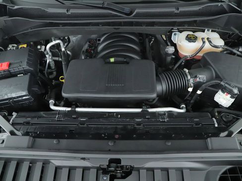 Used 2025 Chevrolet Silverado 1500 LT Trail Boss w/ Convenience Package II AWD/4WD image 18