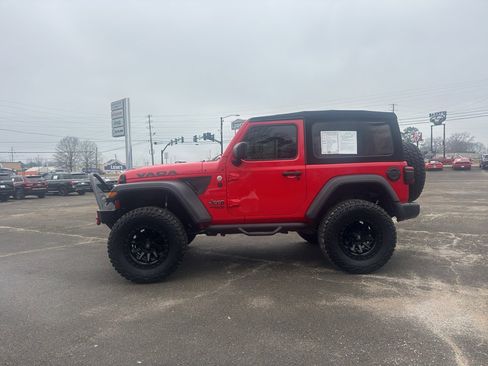 Used 2018 Jeep Wrangler Sport image 4