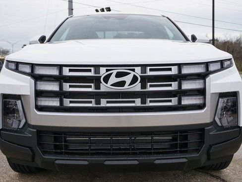 New 2026 Hyundai Santa Cruz SE FWD image 8