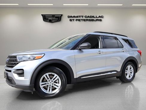 Used 2021 Ford Explorer XLT image 1