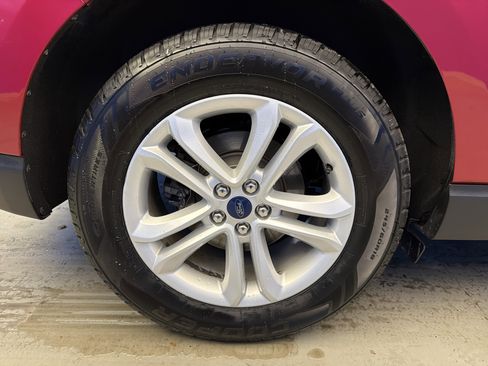 Used 2020 Ford Edge SEL w/ Convenience Package image 9