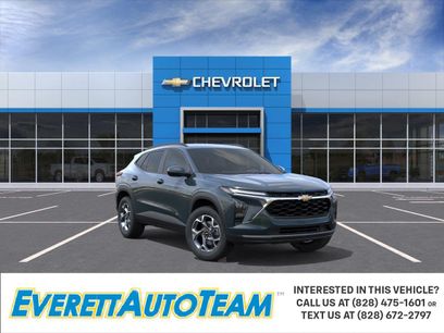 New 2026 Chevrolet Trax LT w/ Driver Confidence Package