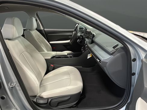 New 2026 Hyundai Sonata SEL AWD/4WD image 24