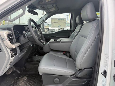New 2026 Ford F550 4x4 Crew Cab image 10