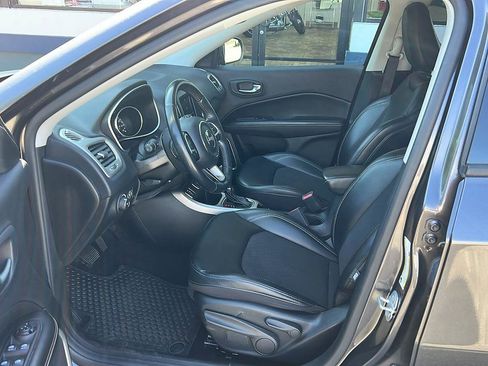 Used 2019 Jeep Compass Latitude w/ Cold Weather Group image 17