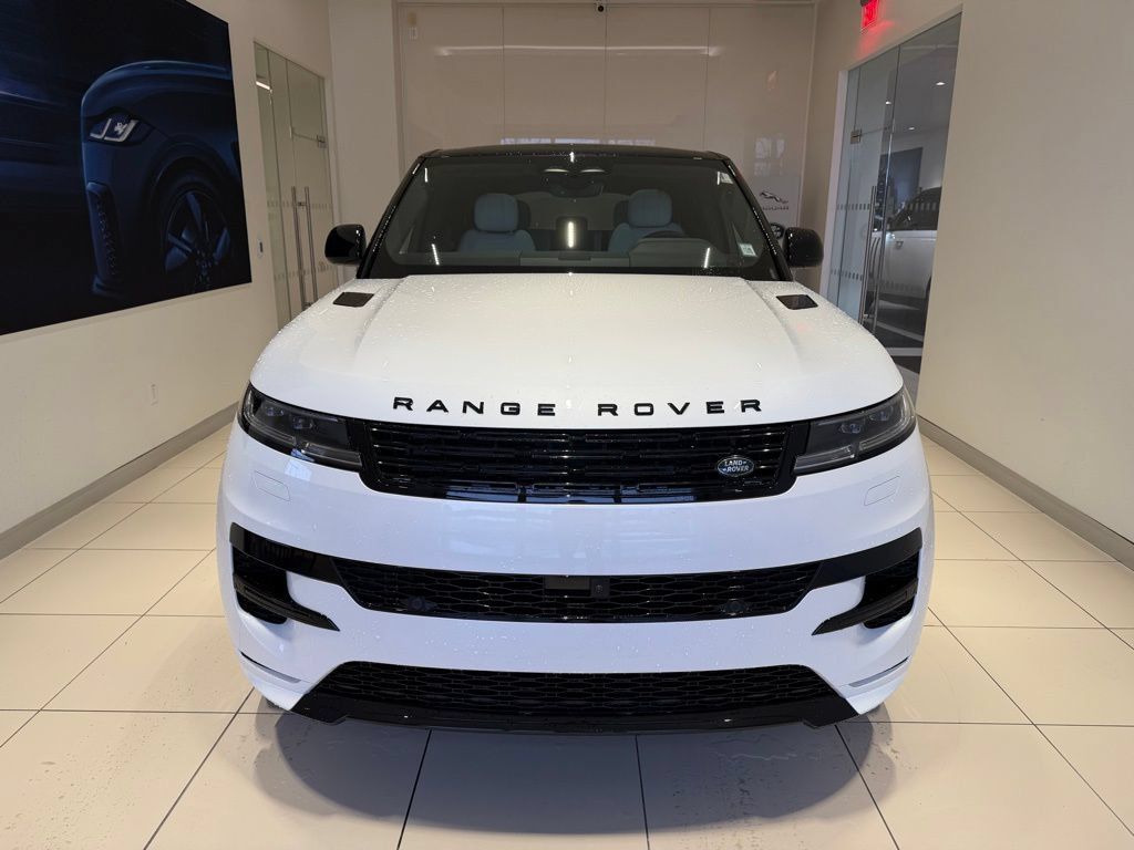 New 2025 Land Rover Range Rover Sport Dynamic SE AWD/4WD image 3