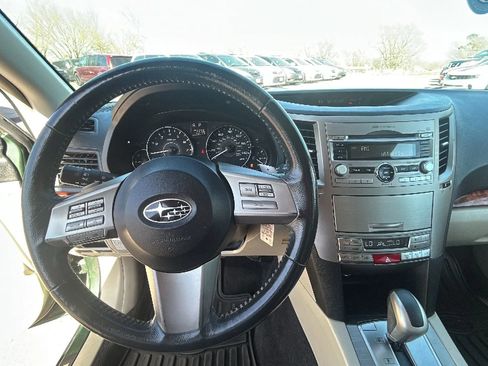 Used 2011 Subaru Outback 2.5i Limited image 24