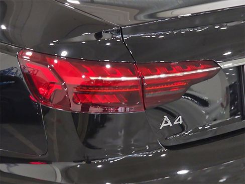 Used 2023 Audi A4 2.0T Premium w/ Convenience Package image 28