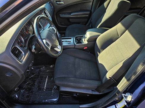 Used 2014 Dodge Charger R/T image 18