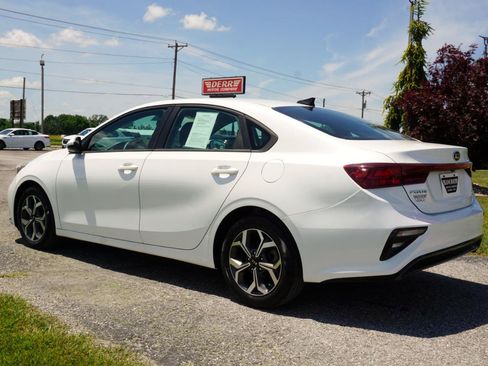 Used 2021 Kia Forte LXS FWD image 17