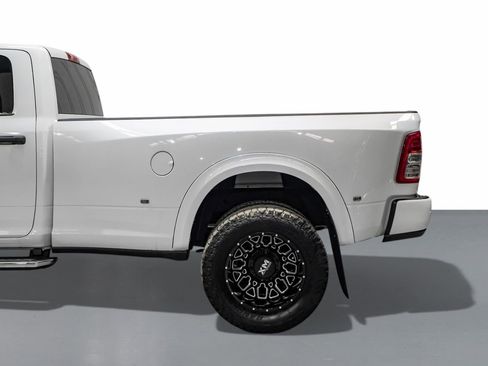 Used 2024 RAM 3500 Big Horn AWD/4WD image 12