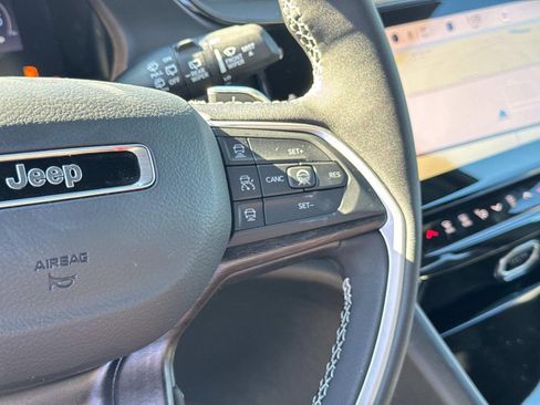 New 2026 Jeep Grand Cherokee Altitude AWD/4WD image 27