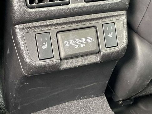 Used 2018 Subaru Outback 2.5i Limited image 6