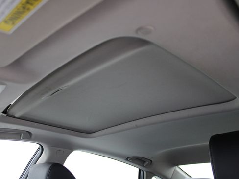 Used 2018 Honda Accord Touring image 45