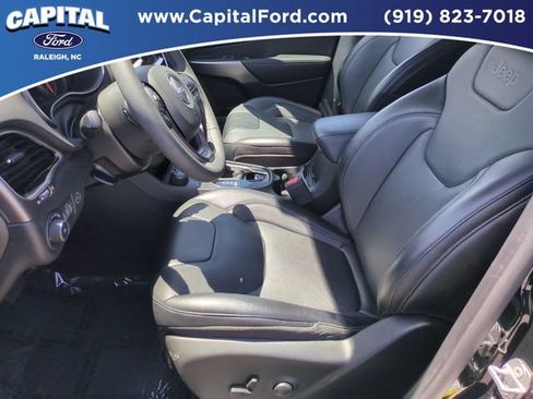 Used 2022 Jeep Cherokee Limited AWD/4WD image 11