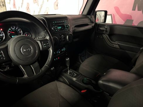 Used 2017 Jeep Wrangler Unlimited Sport AWD/4WD image 15