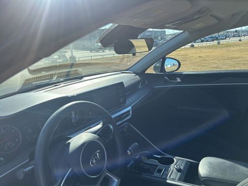 Used 2021 Kia K5 LXS image 10