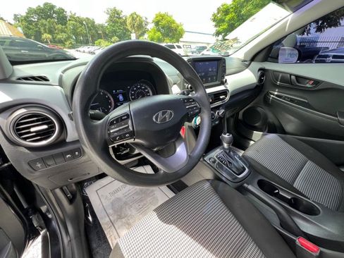 Used 2020 Hyundai Kona SE FWD image 13