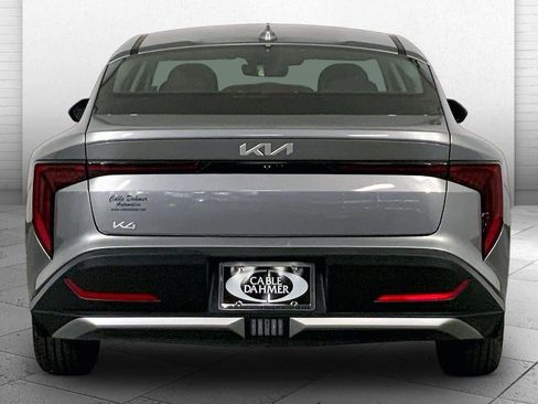 Used 2025 Kia K4 FWD image 3