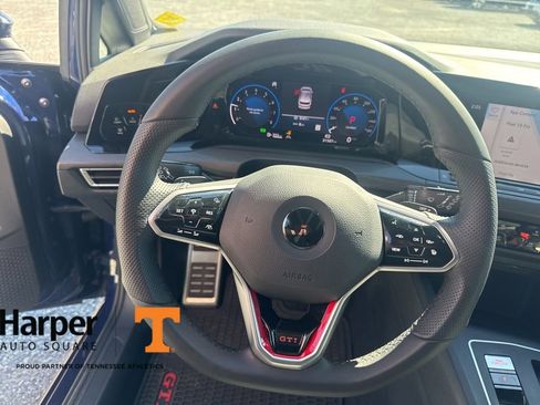 Used 2022 Volkswagen GTI SE image 17