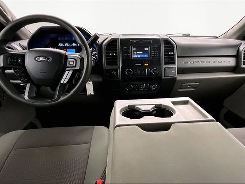 Used 2019 Ford F250 XL w/ Power Equipment Group image 8