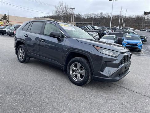 Certified 2022 Toyota RAV4 LE image 6