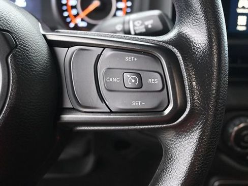Used 2025 Jeep Gladiator Sport AWD/4WD image 29