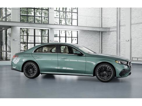 New 2026 Mercedes-Benz E 350 4MATIC Sedan image 14
