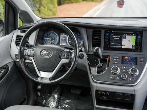 Used 2015 Toyota Sienna XLE w/ XLE Navigation Package FWD image 24