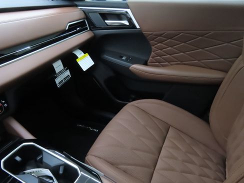 New 2025 Mitsubishi Outlander SEL image 18