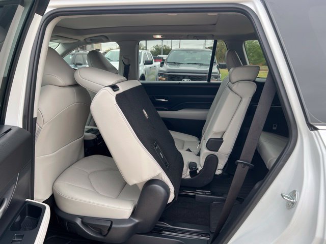 Used 2026 Toyota Grand Highlander FWD image 14