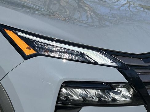 New 2026 Nissan Rogue SV FWD image 10