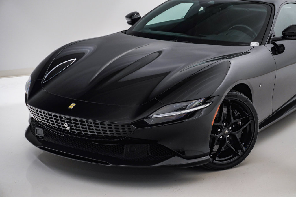 Used 2024 Ferrari Roma RWD image 4