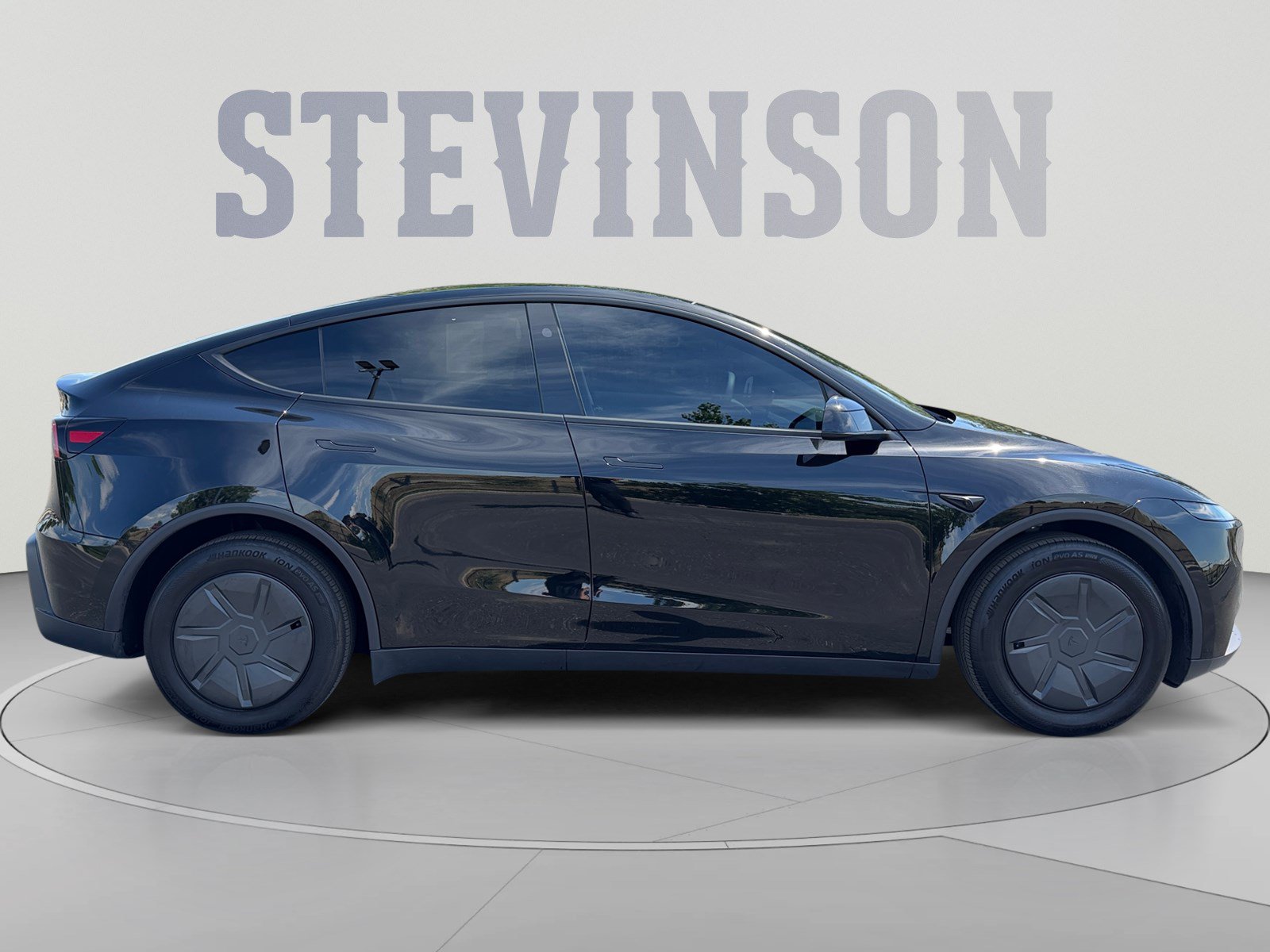 Used 2026 Tesla Model Y Long Range AWD/4WD image 6