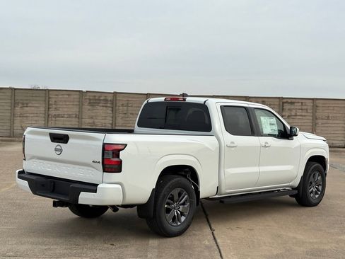 New 2026 Nissan Frontier SV image 6