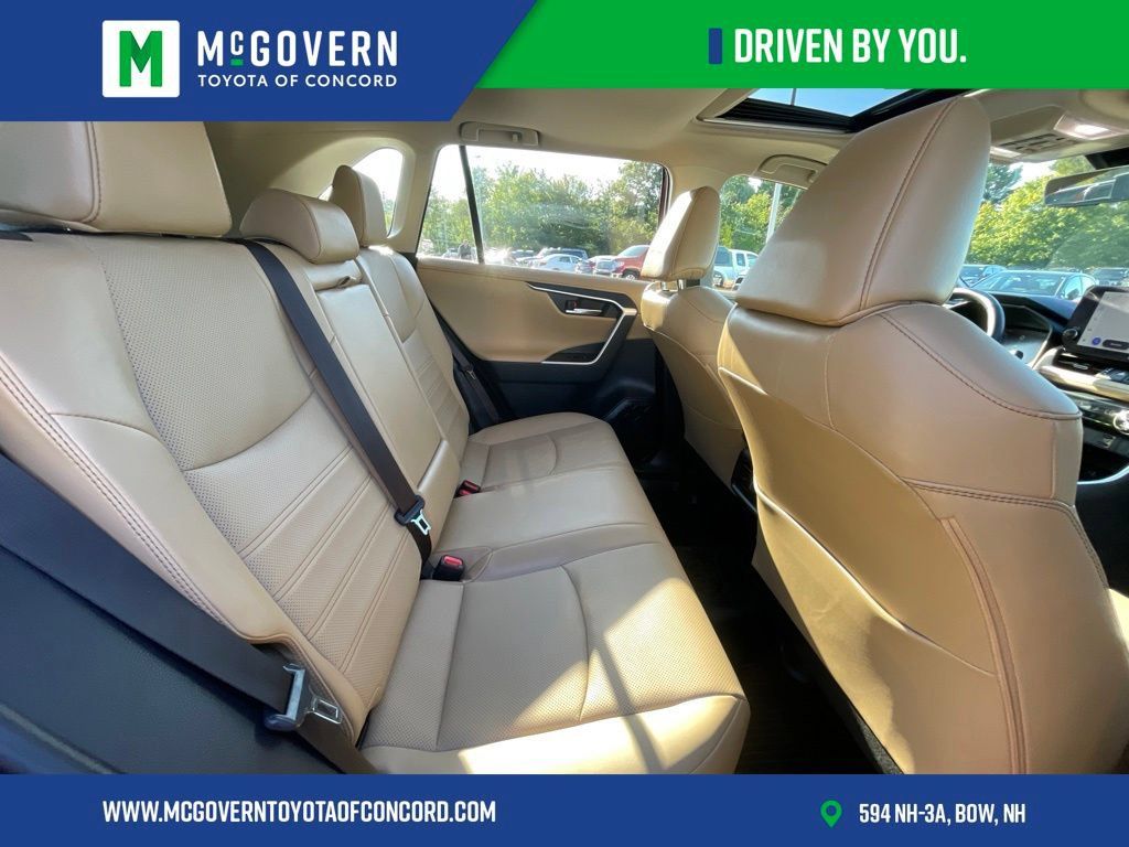 Used 2025 Toyota RAV4 Limited w/ Advanced Technology Package AWD/4WD image 27