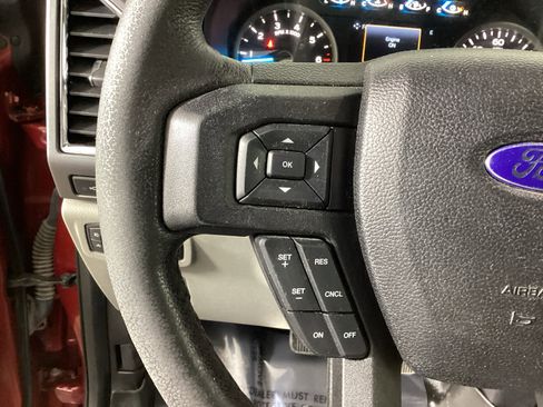 Used 2015 Ford F150 XLT w/ Equipment Group 302A Luxury AWD/4WD image 19