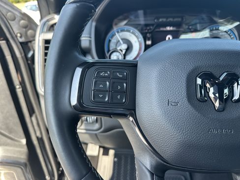 Used 2022 RAM 2500 Limited image 23