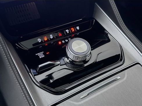 New 2026 Jeep Grand Wagoneer 4WD image 17