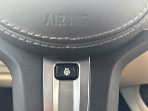 Used 2022 BMW X7 xDrive40i w/ M Sport Package AWD/4WD image 28