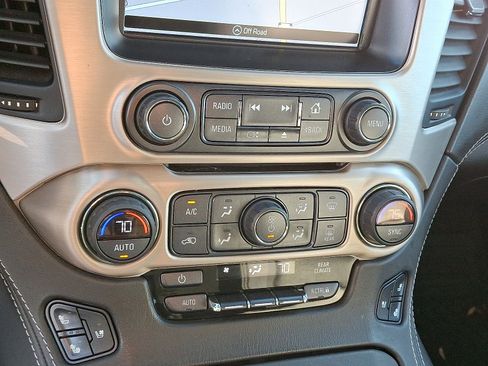 Used 2019 GMC Yukon XL Denali w/ Denali Ultimate Package image 18