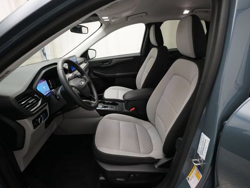 Used 2023 Ford Escape Active AWD/4WD image 7